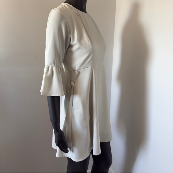 Van Heusen Cream Bell Sleeve Shift Dress Size M - Picture 7 of 10